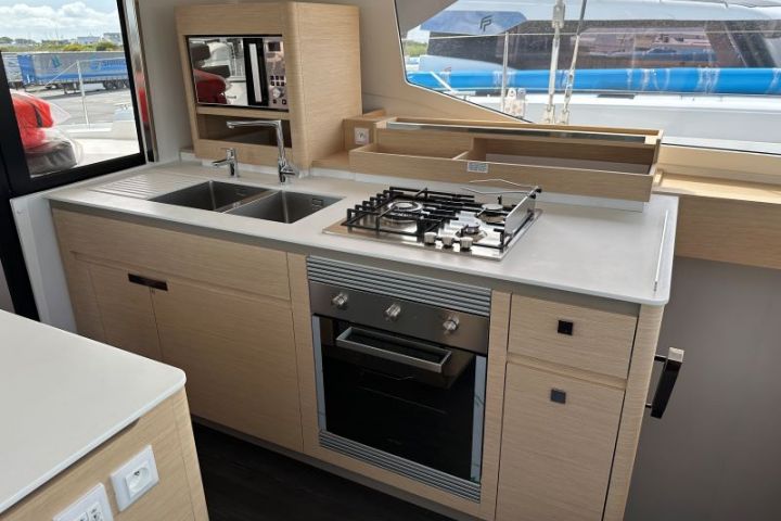 Fountaine Pajot - AURA 51 à vendre