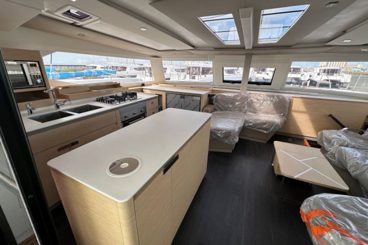 Fountaine Pajot - AURA 51 à vendre